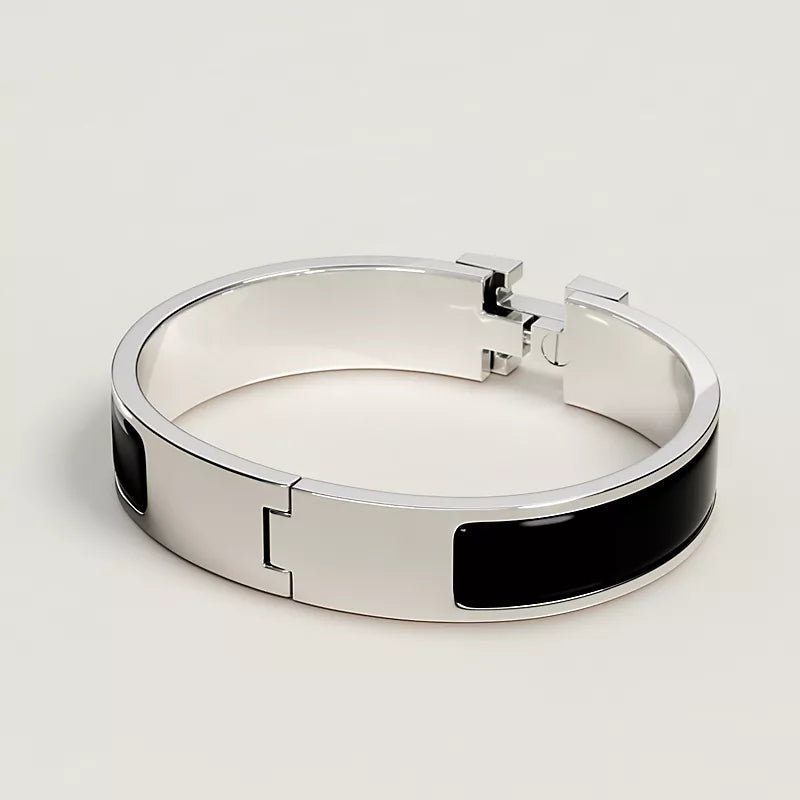 Signature H-Clasp Bangle – Minimalist & Secure Lock